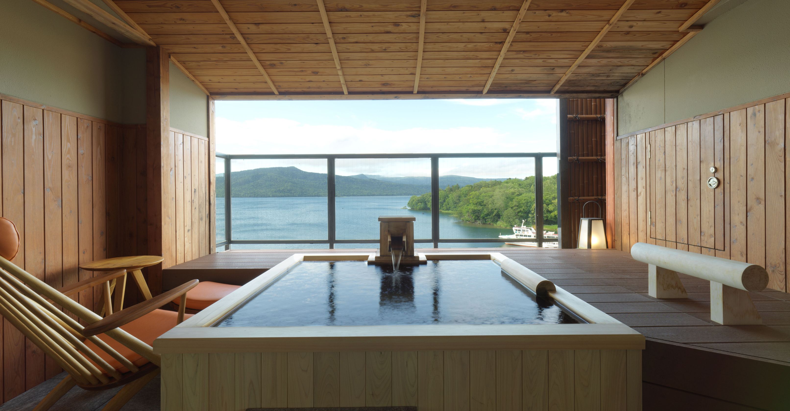 Suíte premier, vista para o lago (AMA no ZA, private hot spring) | Banheiro | Banheira e chuveiro separados, banheiras de fontes termais