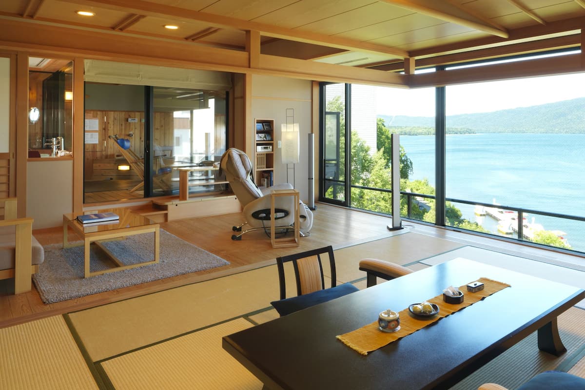UMI no ZA - Deluxe Suite with private hot spring (Lake View)
