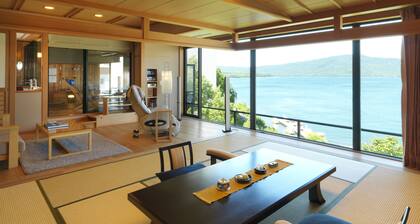 Akan Tsuruga Bessou HINANOZA