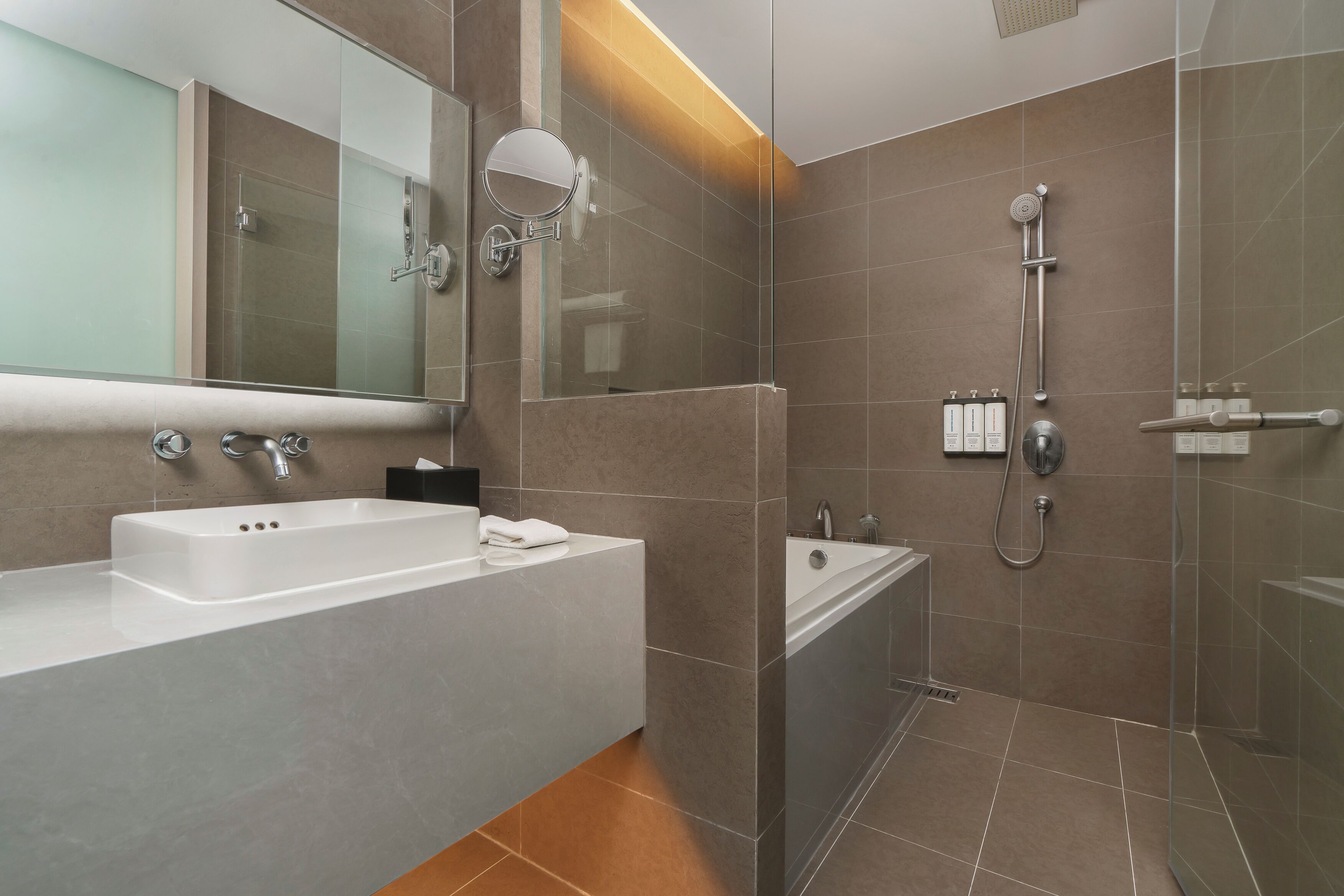 Photo - Hyatt Place Bangkok Sukhumvit 1