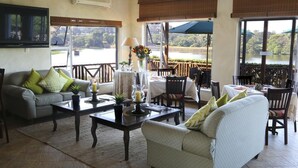 Lounge tại sảnh