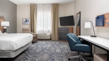 Premium bedding, in-room safe, desk, laptop workspace