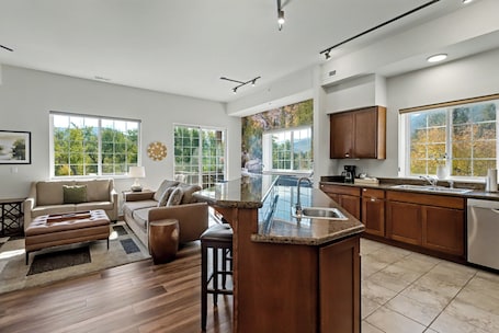 Wunderbar Condo Floors 3,4 & 5 - 2BR/2BA - Downtown - Meals Not Included | Private kitchen | Mini-fridge, microwave, coffee/tea maker, paper towels