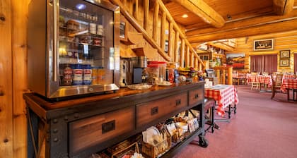 Dodge Peak Lodge