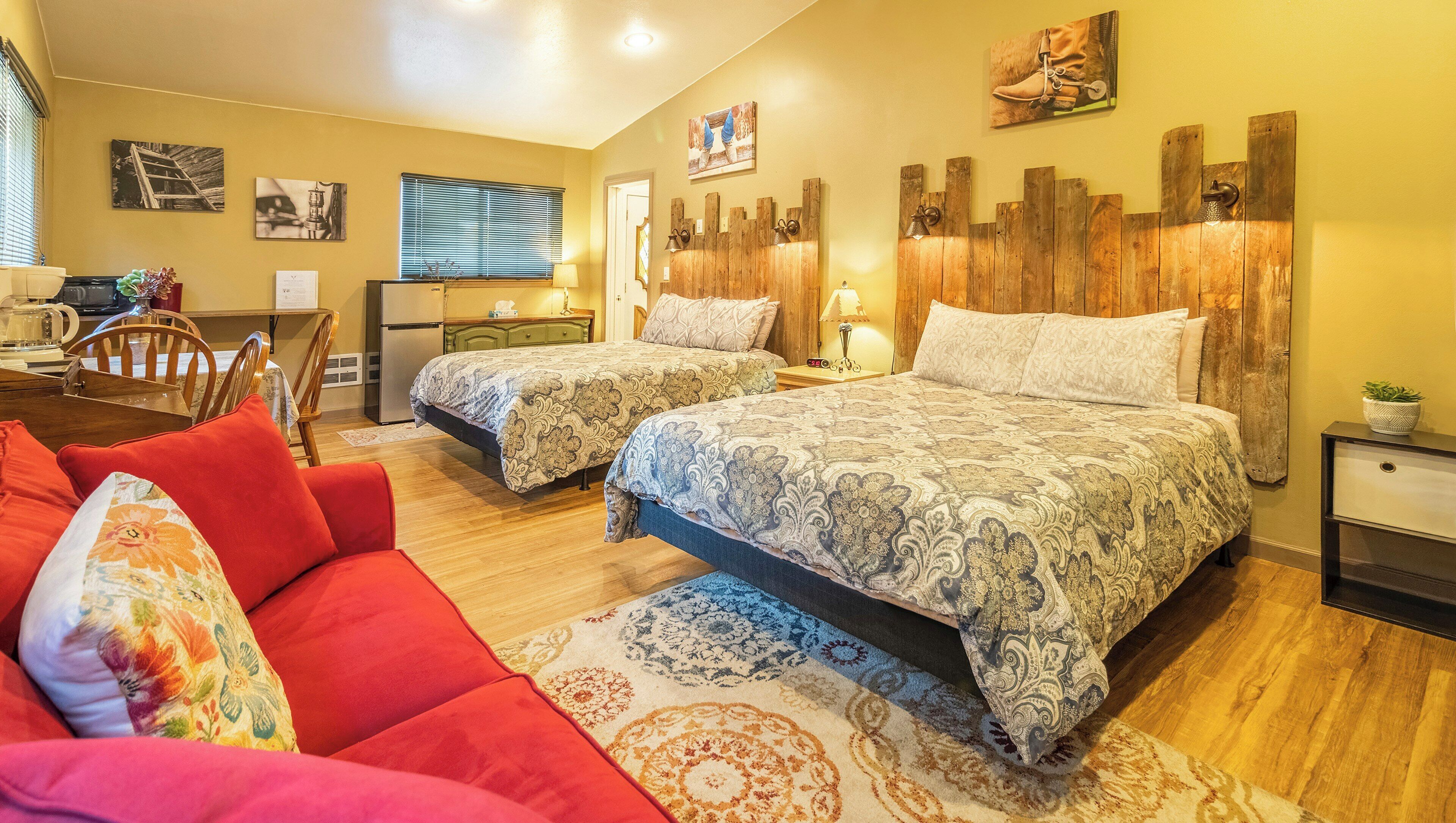 Cabin, 2 Queen Beds, Non Smoking (Two Queen Beds Cabin)
