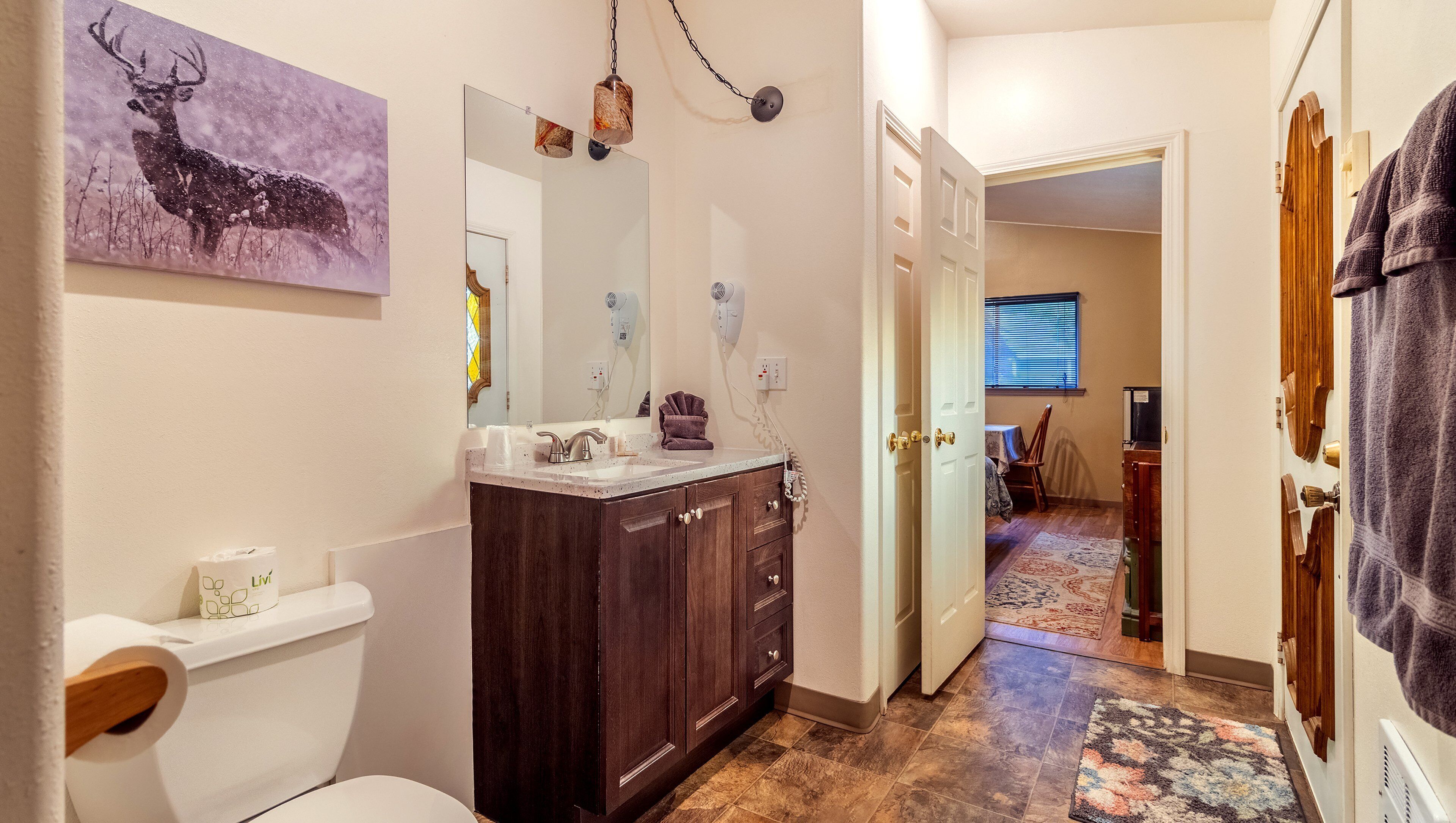 cabin, 1 king bed, non smoking, jetted tub (king cabin) | bathroom | shower, free toiletries, hair dryer, towels