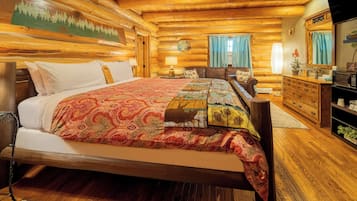 Zimmer, 1 King-Bett und Schlafsofa, Nichtraucher, Kühlschrank und Mikrowelle