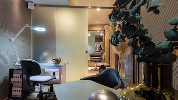 Couples treatment room(s), sauna, body treatments, deep-tissue massages