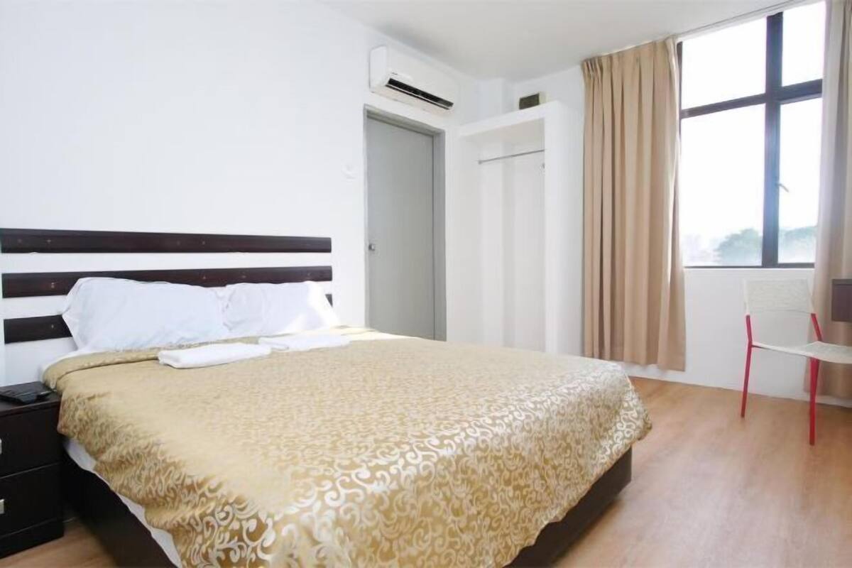 Wifi gratis y ropa de cama