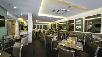 Tägliches Frühstücksbuffet (24 MYR pro Person)