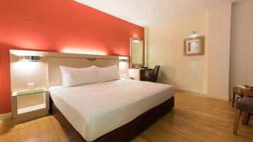 Minibar, in-room safe, desk, free WiFi