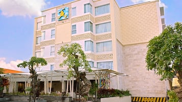 Fachada da propriedade