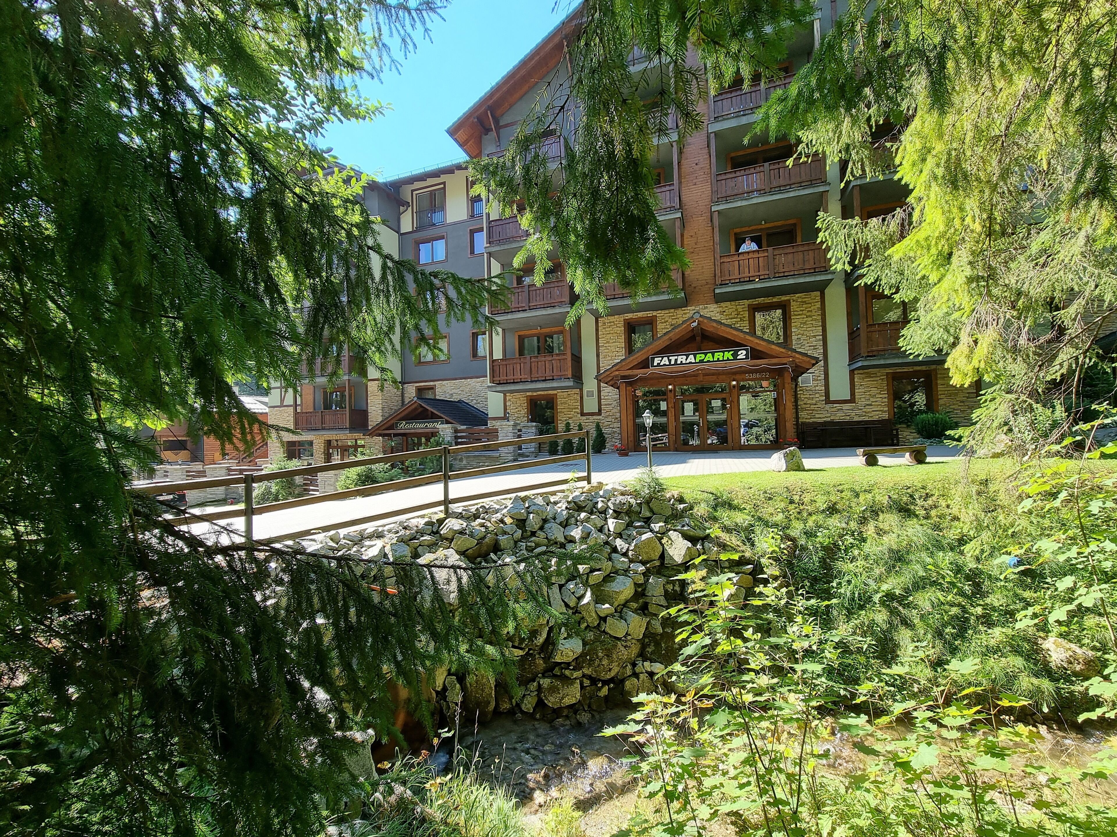 숙박 시설 정면