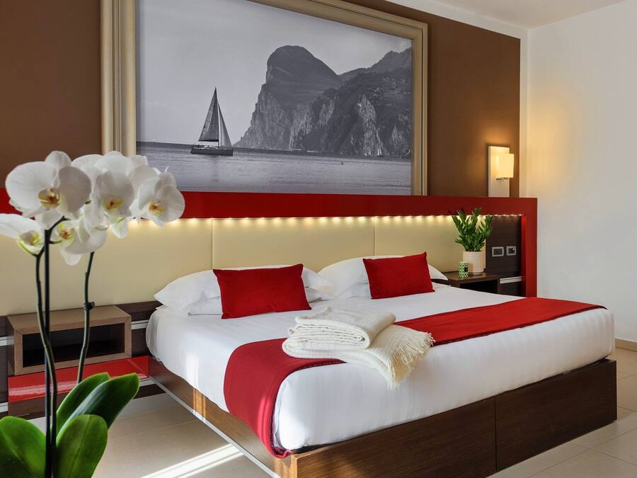 Premium bedding, minibar, in-room safe, individually decorated