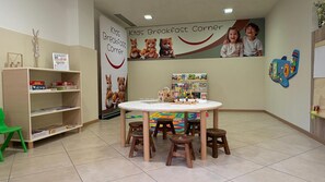 Free daily continental breakfast  - Kairos Garda Hotel (Castelnuovo del Garda)