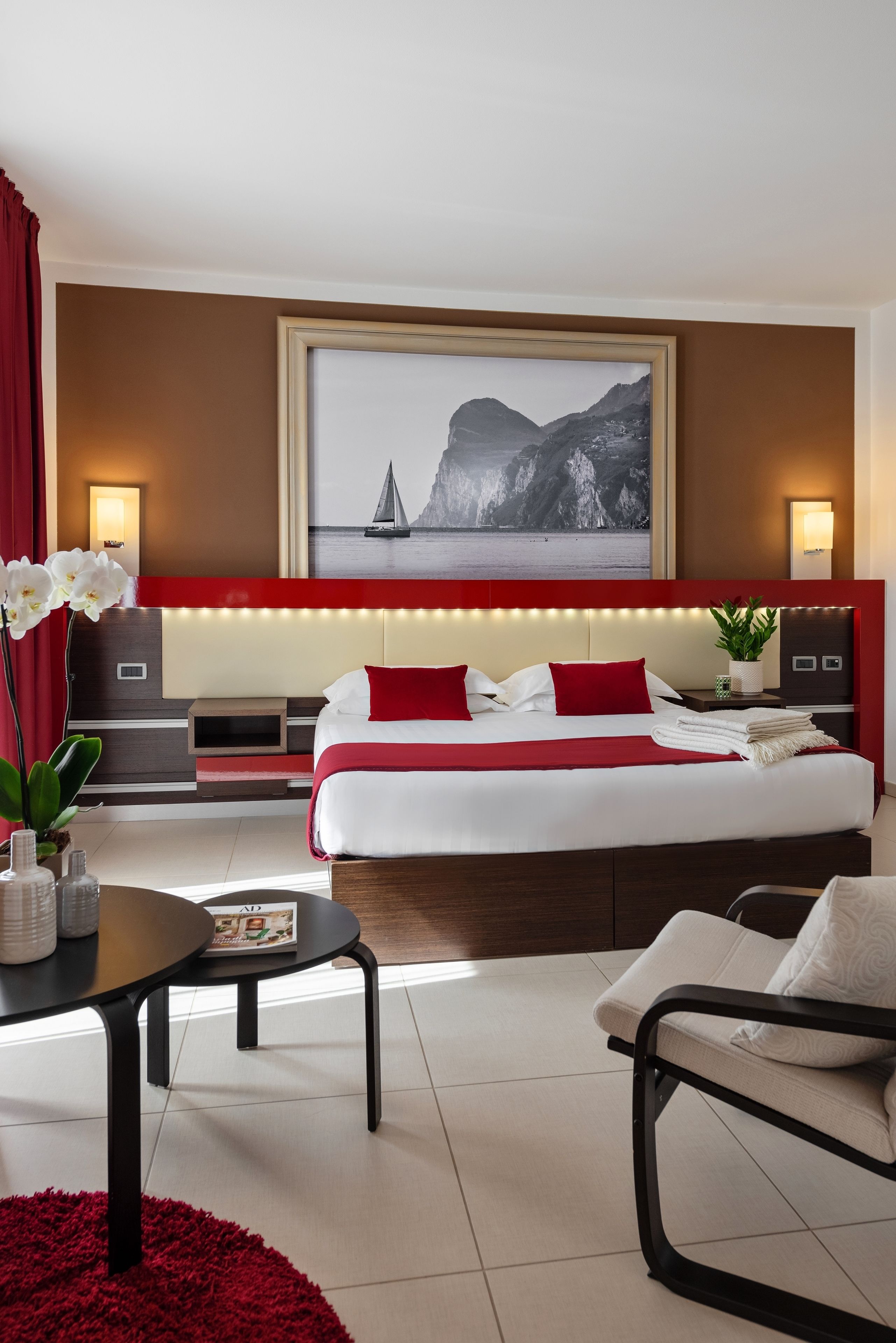 1 bedroom, premium bedding, minibar, in-room safe