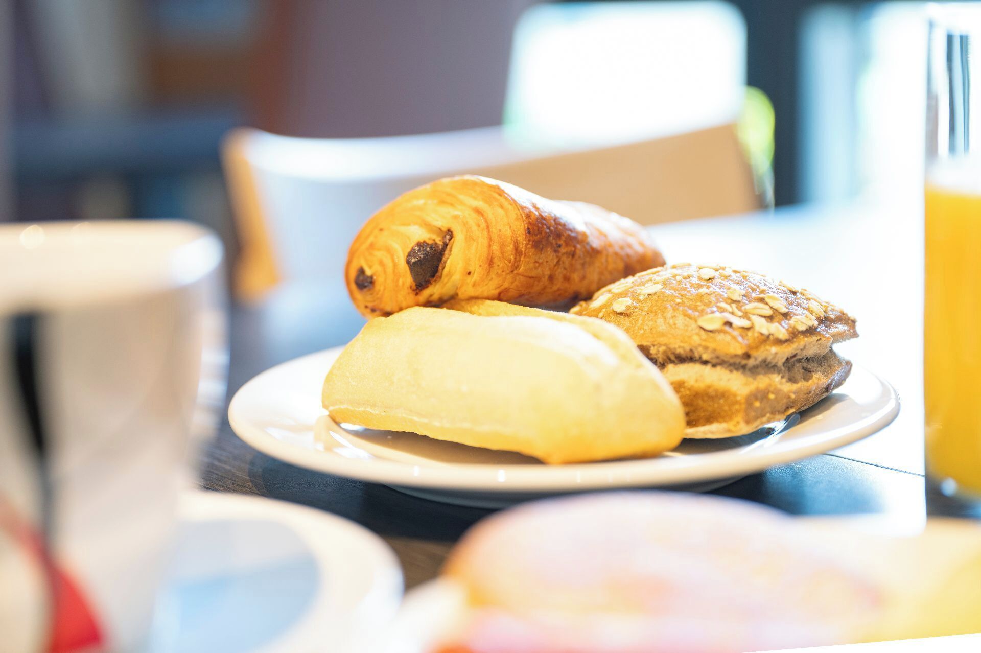 daily buffet breakfast (eur 14 per person)