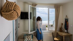 Superior Triple Room, Ocean View | Iron/ironing board (on request), cribs (free), rollaway beds (surcharge) - L’Hôtel restaurant LE GEDEON (Mauguio)