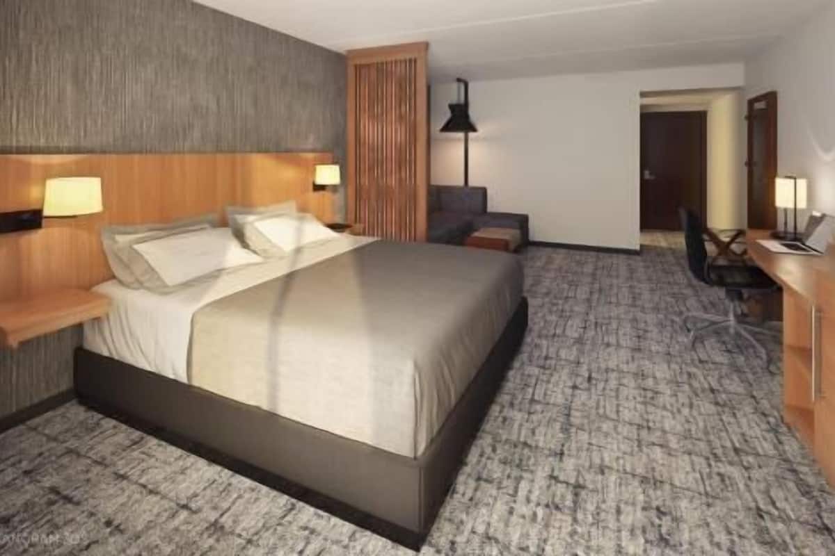 Pillow-top beds, desk, laptop workspace, iron/ironing board
