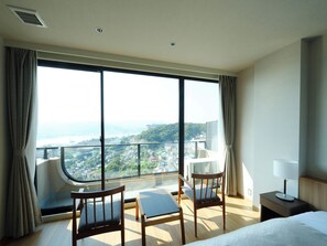 Luxury Twin Room, Non Smoking, Harbor View | Balcony view