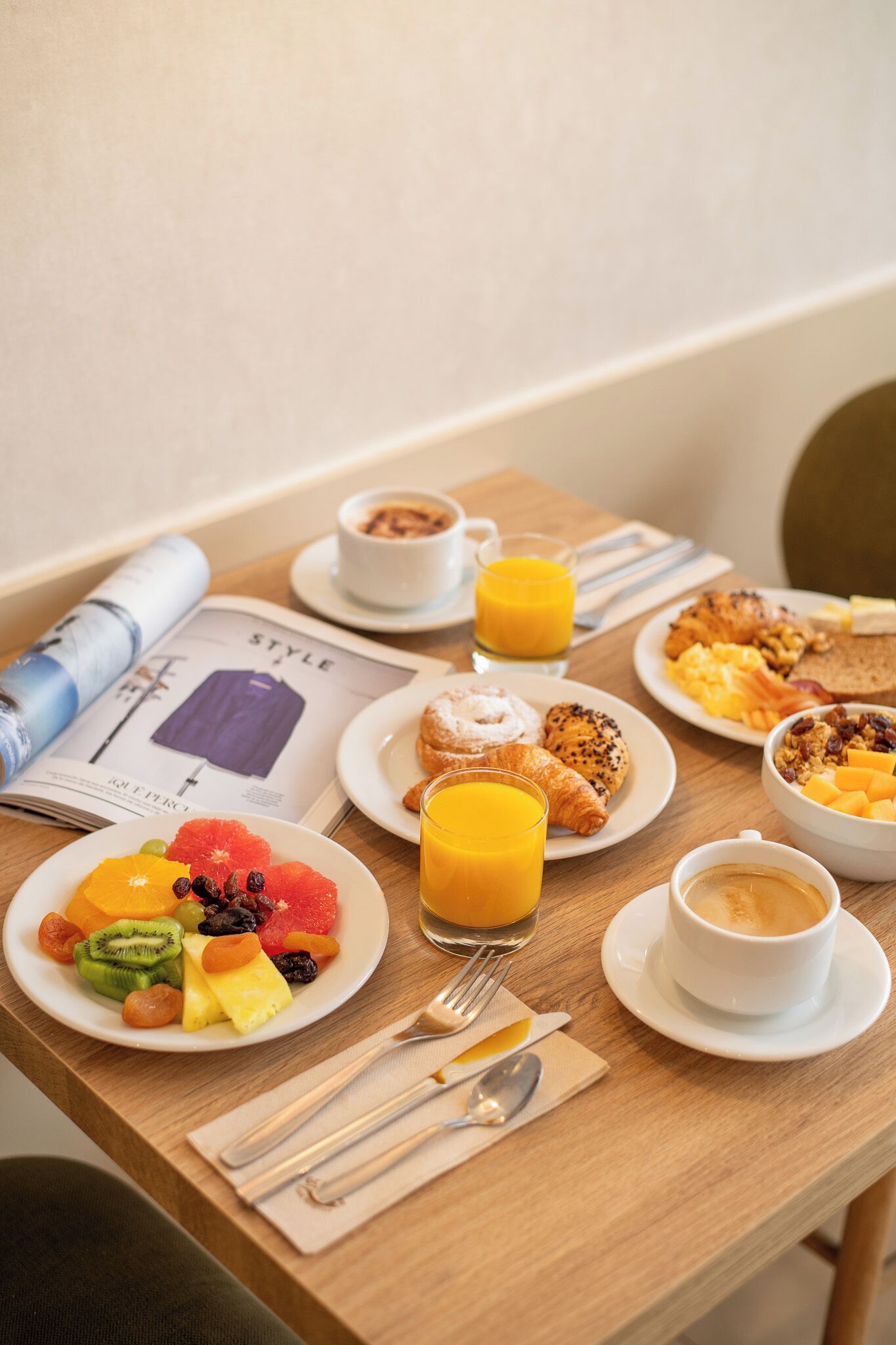 daily buffet breakfast (eur 14 per person)