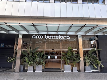 Front of property. Arco Barcelona Hotel