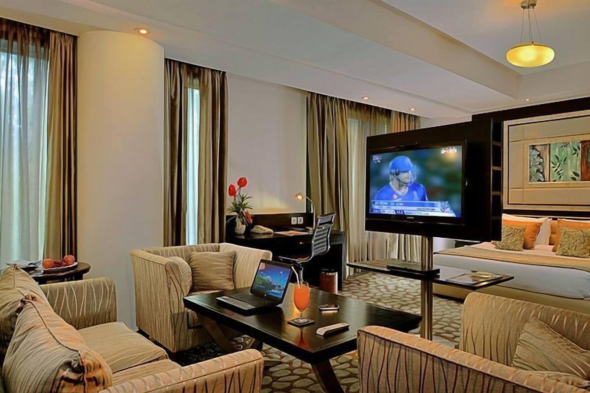 Deluxe Suite