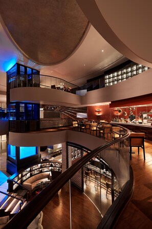 3 間餐廳，供應早餐