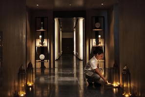 Couples treatment room(s), sauna, steam room, body treatments