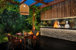 3 restaurantes; se sirven desayunos