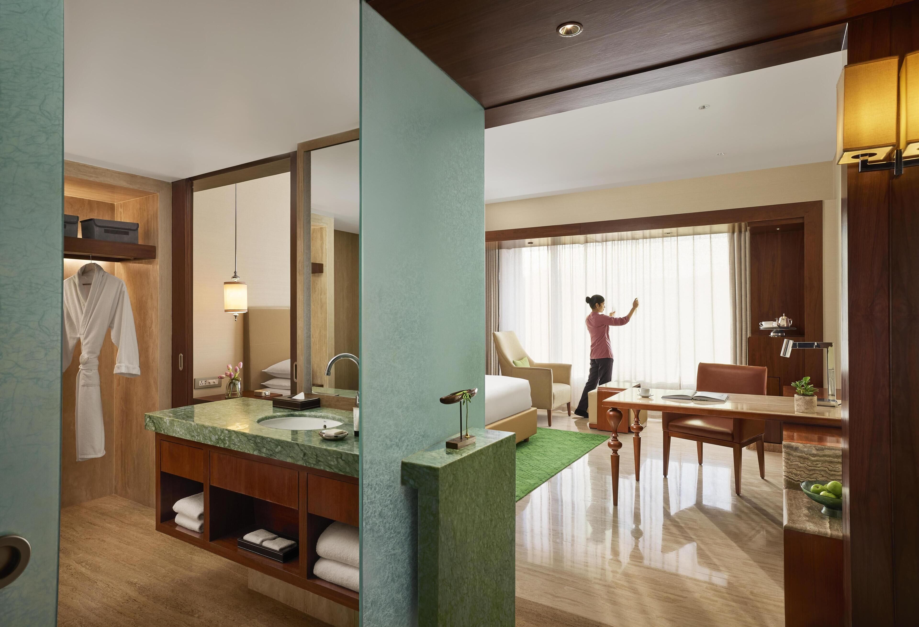 Premium bedding, minibar, in-room safe, desk