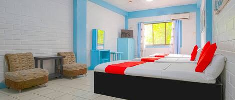 Superior Room | Desk, free WiFi, bed sheets