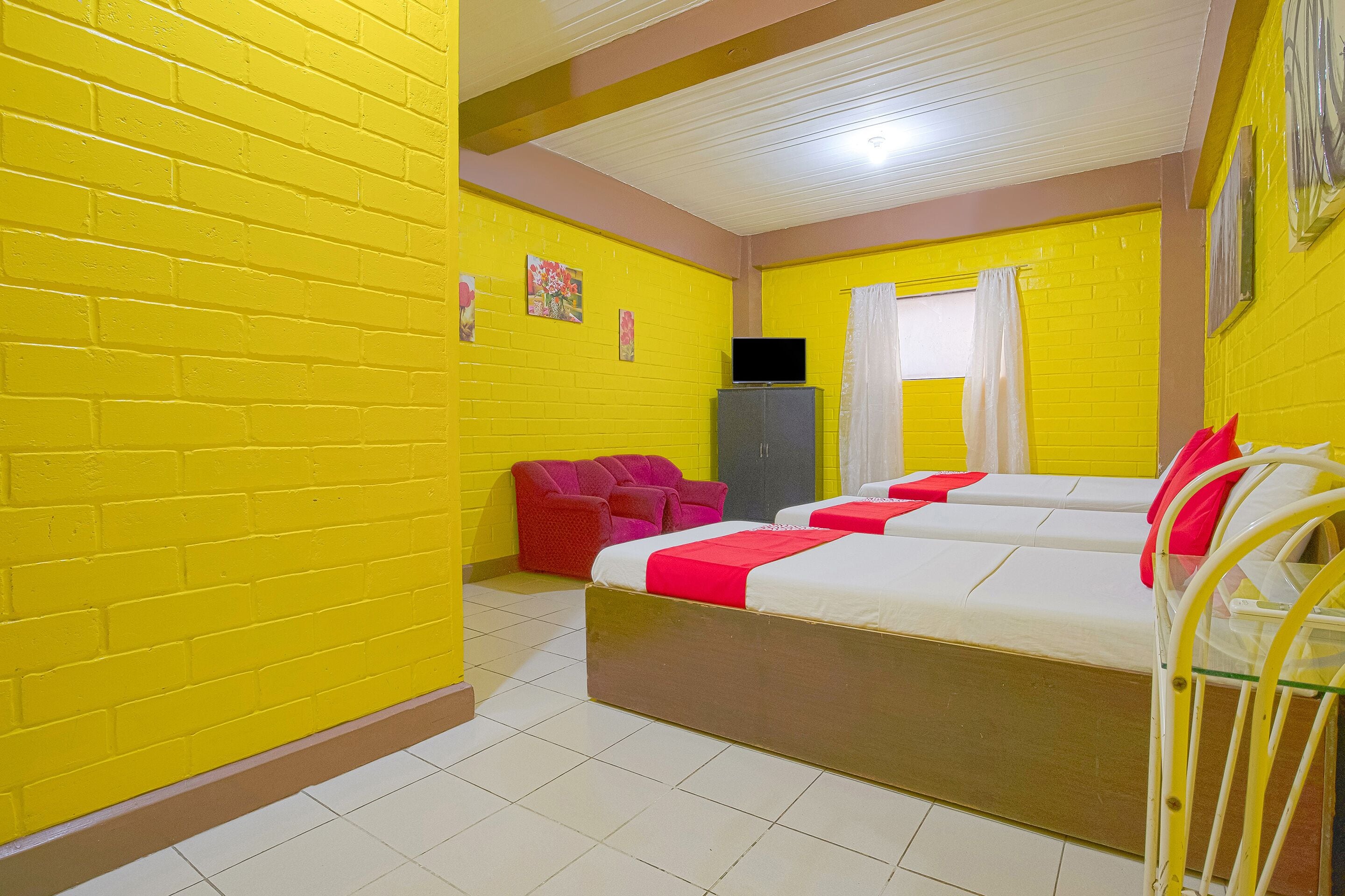 Photo - RedDoorz at La Maria Pension And Tourist Inn