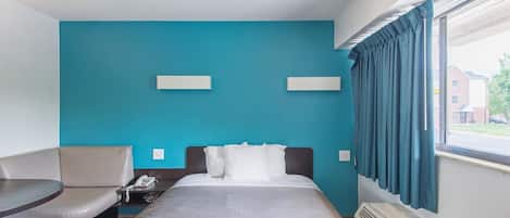 Free WiFi, bed sheets