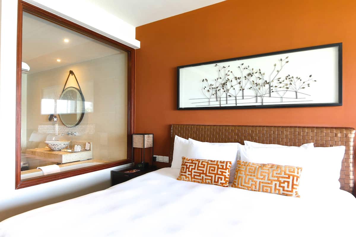 Habitación clásica, 1 cama de matrimonio grande | Sábanas de algodón egipcio y ropa de cama hipoalergénica