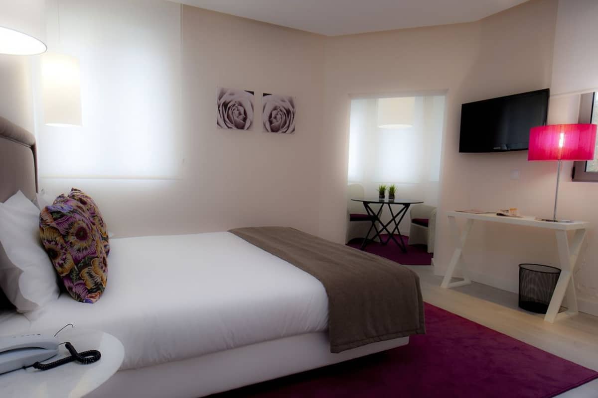Superior Room | In-room safe, soundproofing, cribs/infant beds, rollaway beds
