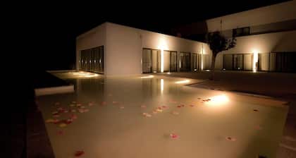 Primavera Perfume Hotel