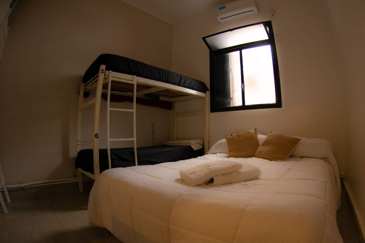 Cortinas blackout, wifi gratis y decoración personalizada 