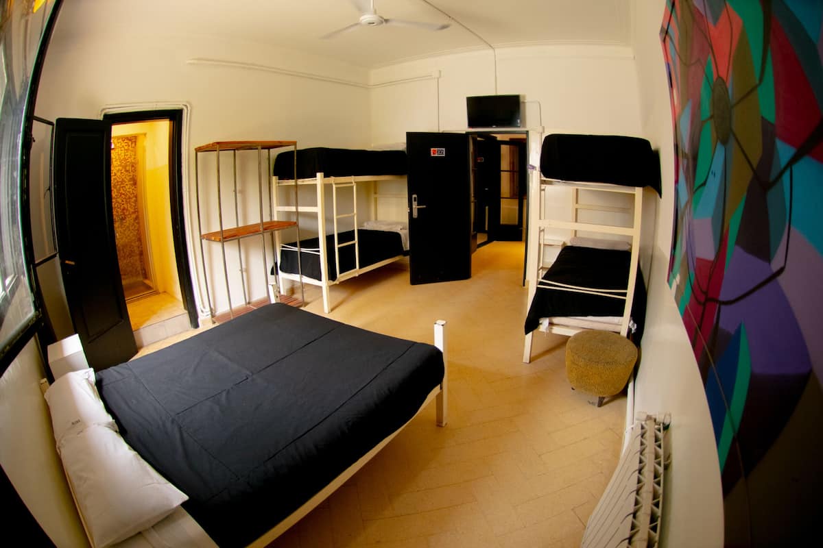 Superior-Zimmer, Mehrere Betten, eigenes Bad