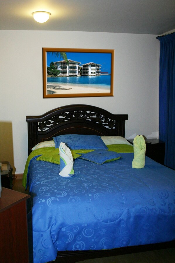 Rollaway beds, free WiFi