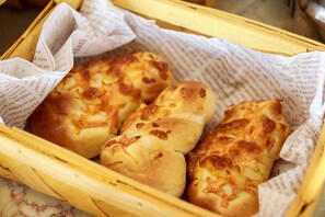 Daily buffet breakfast (CNY 108 per person) - Sheraton Qingdao Jiaozhou Hotel (Qingdao)