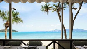 2 restaurants; breakfast and dinner served - Courtyard by Marriott Okinawa Resort (Nago)