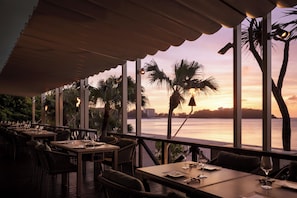 Terrace/patio - Courtyard by Marriott Okinawa Resort (Nago)
