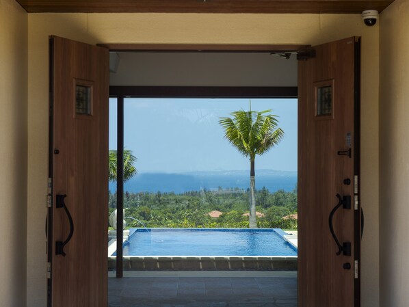 Entrada de la propiedad