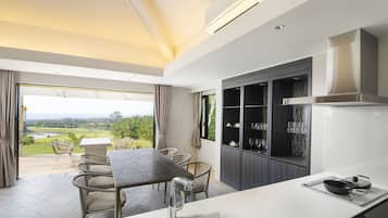 Suite Cottage JINWA 3-Bedroom 201m2 No smoking (With private pool) | In-room dining