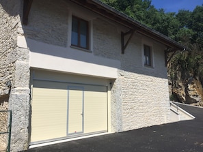 Exterior - Hôtel Restaurant La Source (Porcieu-Amblagnieu)
