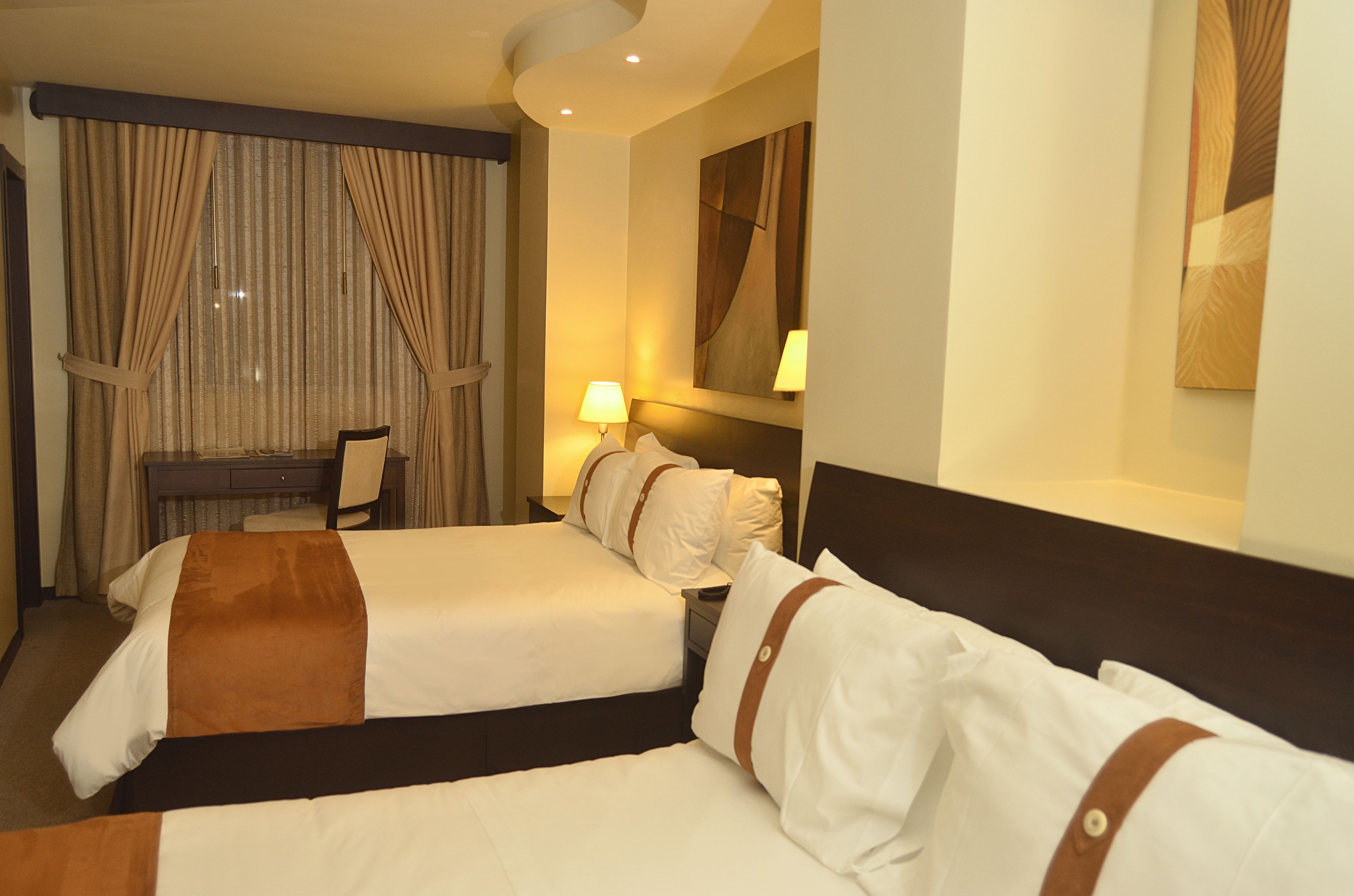standard double room | premium bedding, in-room safe, desk, blackout curtains