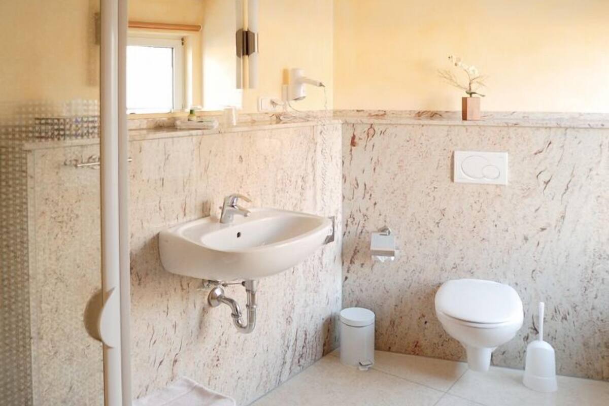 Chambre Double Confort | Salle de bain