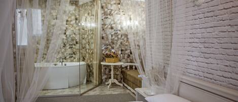 Signature Studio Suite, 1 Queen Bed with Sofa bed