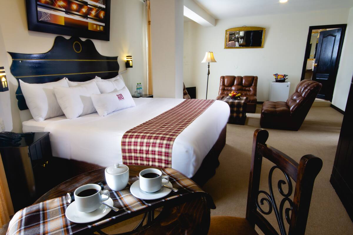 Deluxe Suite
